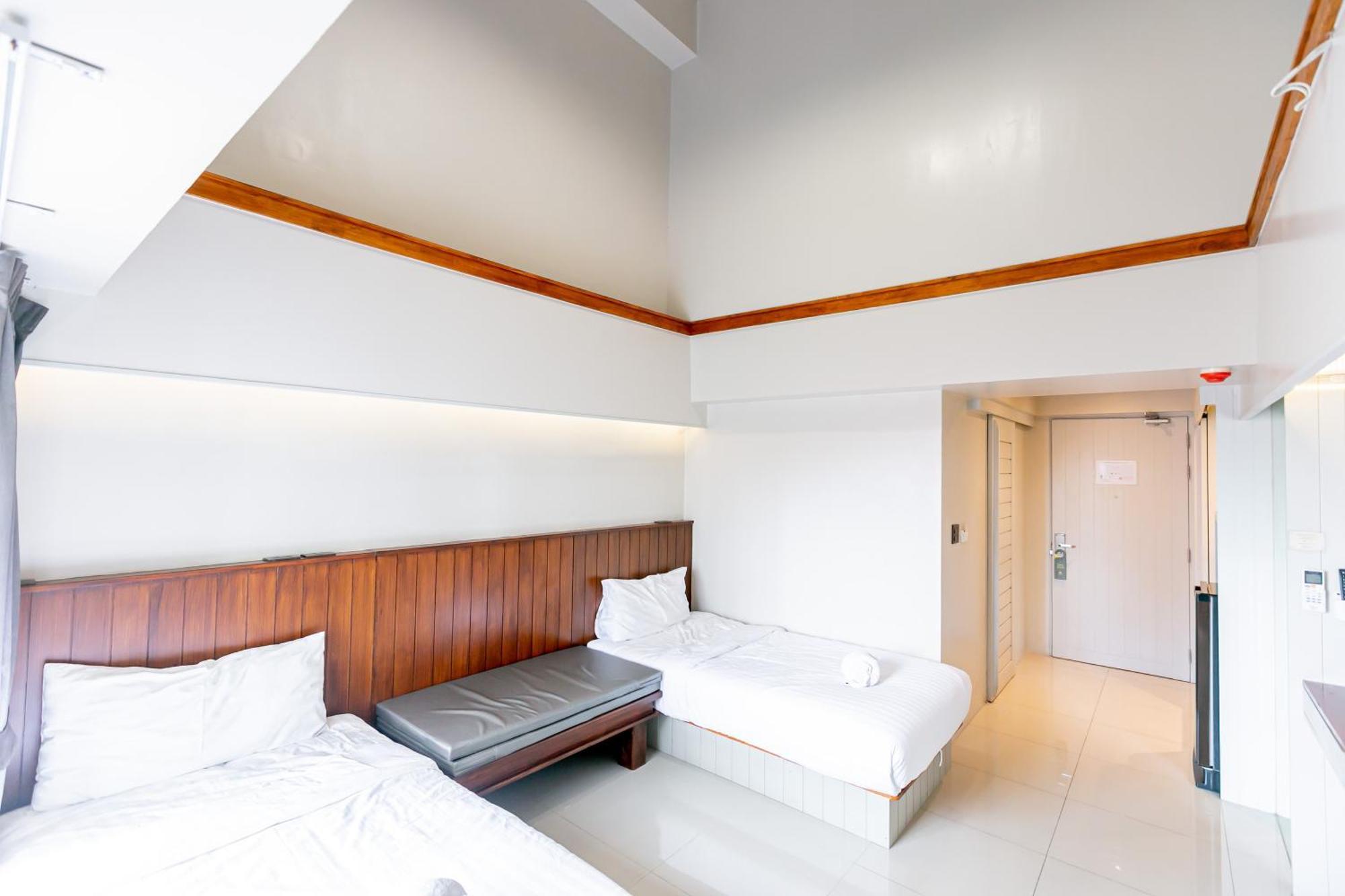 A Room Bangkok Sathorn Exterior photo