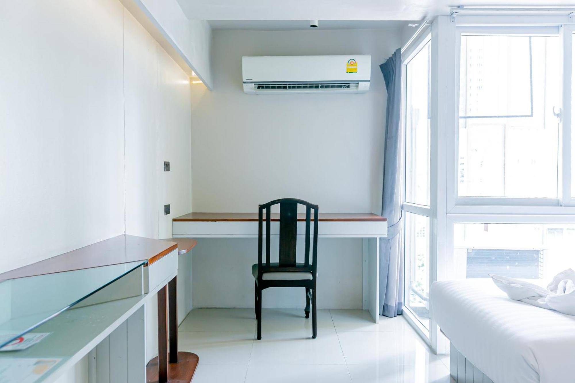 A Room Bangkok Sathorn Exterior photo