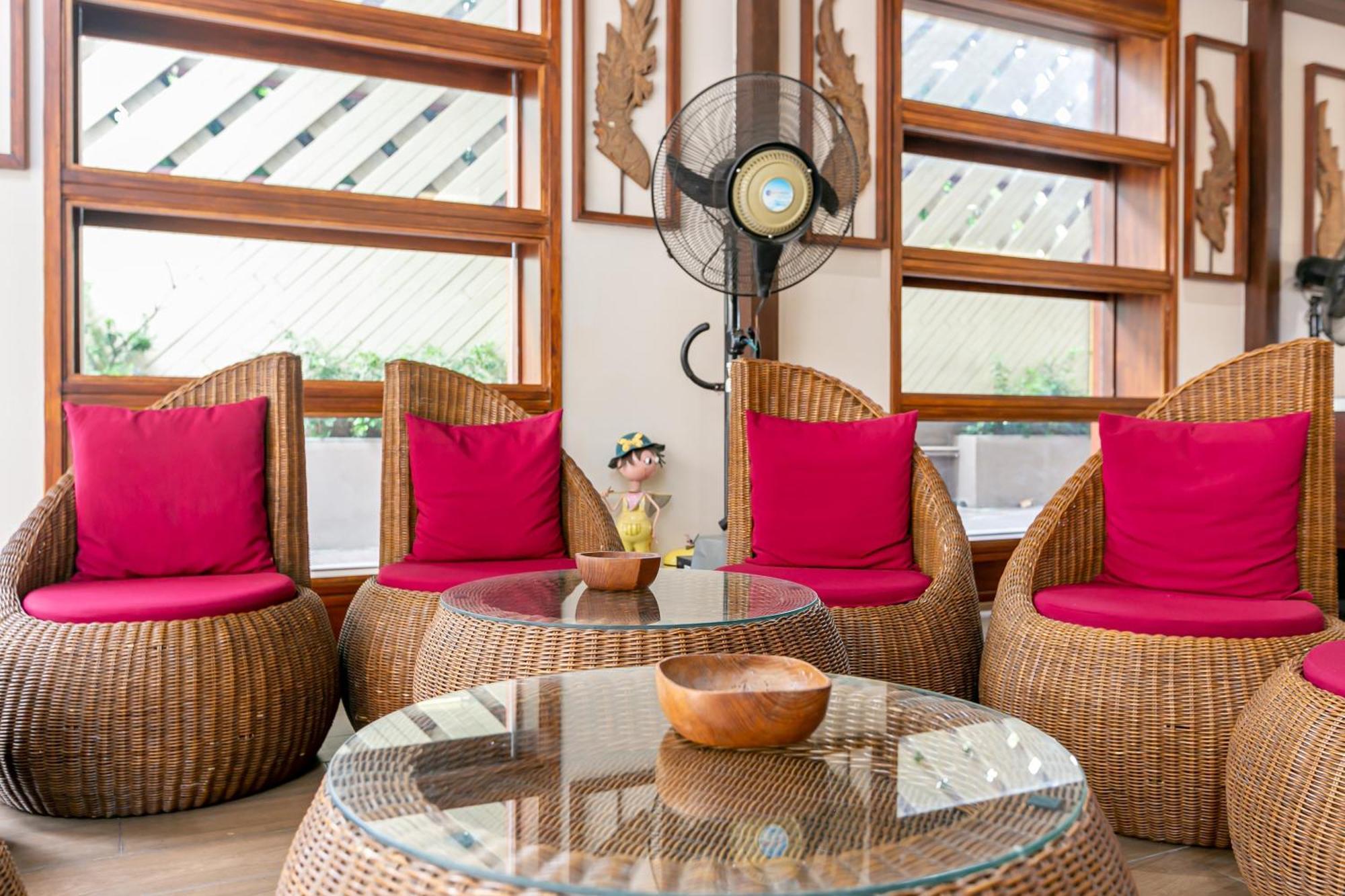 A Room Bangkok Sathorn Exterior photo