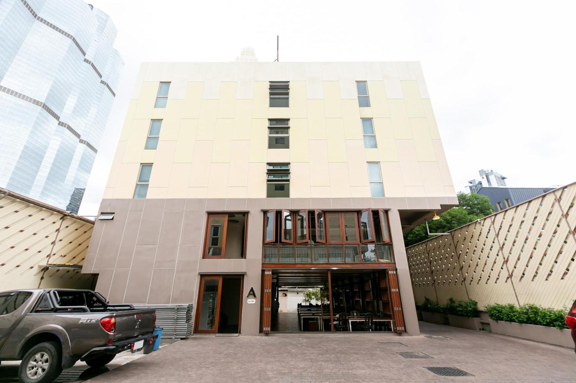 A Room Bangkok Sathorn Exterior photo