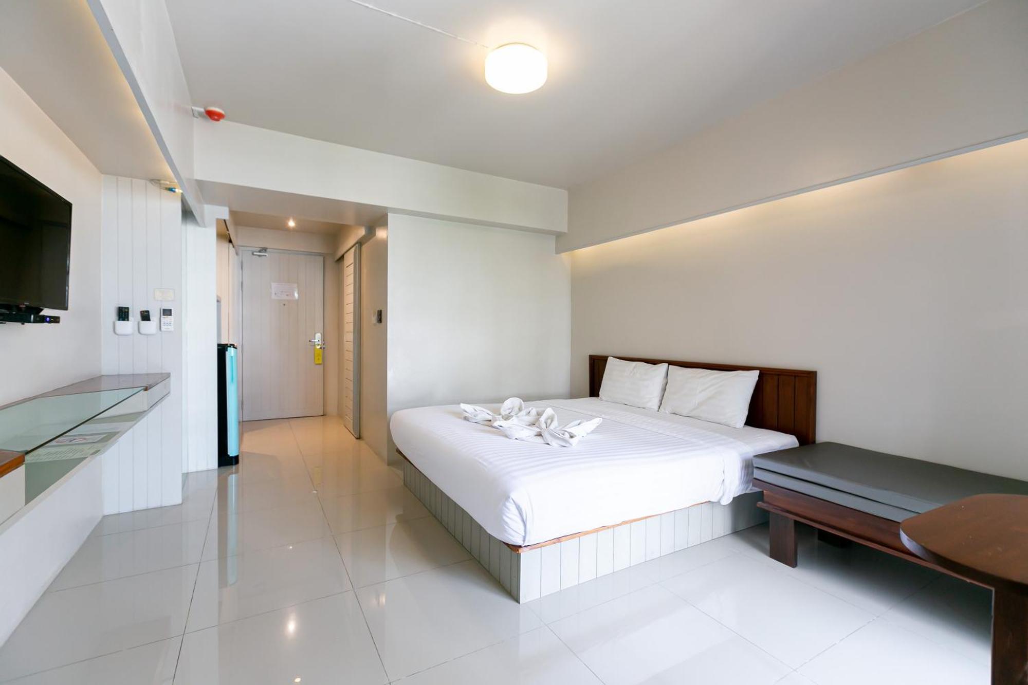A Room Bangkok Sathorn Exterior photo